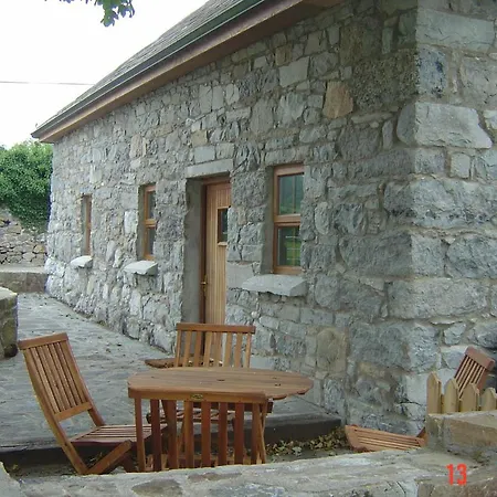 Traditional Stone 300 Years+ Ferienhaus Galway